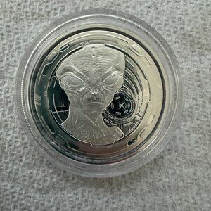 2022 Ghana 5 Cedis Alien 1oz Silver Round .999 Fine Silver
